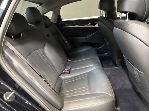 Used 2020 Genesis G80 3.8 RWD image 59