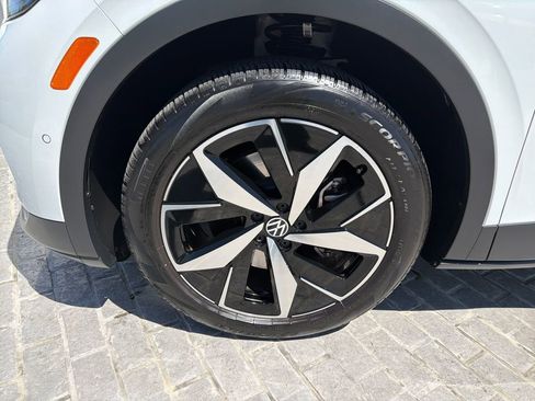 Certified 2023 Volkswagen ID.4 Pro S AWD/4WD image 27
