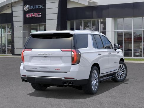 New 2026 GMC Yukon Denali w/ Denali Reserve Package RWD image 4