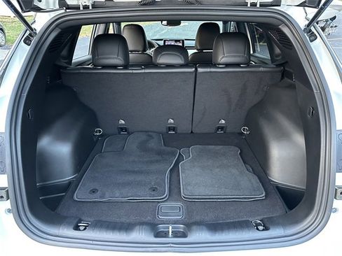 Used 2024 Jeep Compass Limited image 10