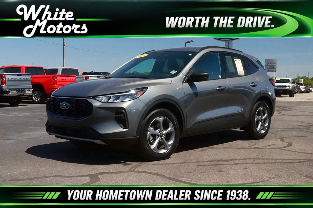 Used 2025 Ford Escape ST-Line AWD/4WD image 1