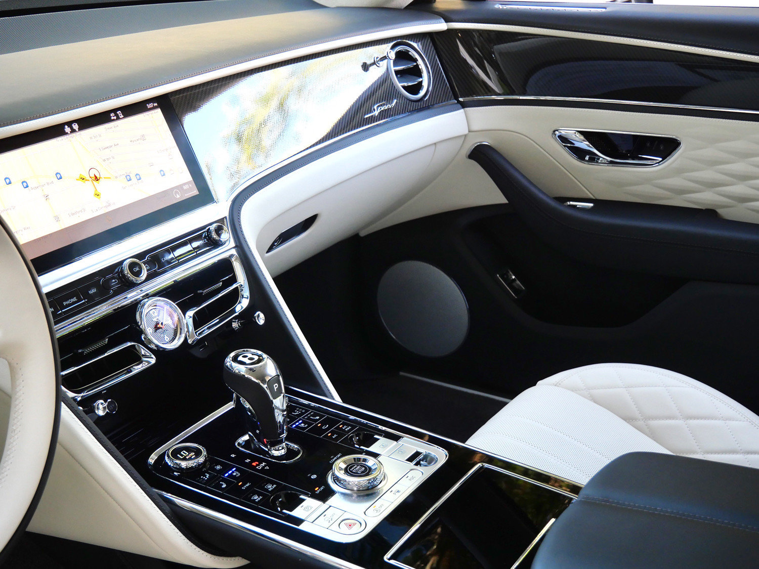 Used 2024 Bentley Flying Spur W12 AWD/4WD image 21