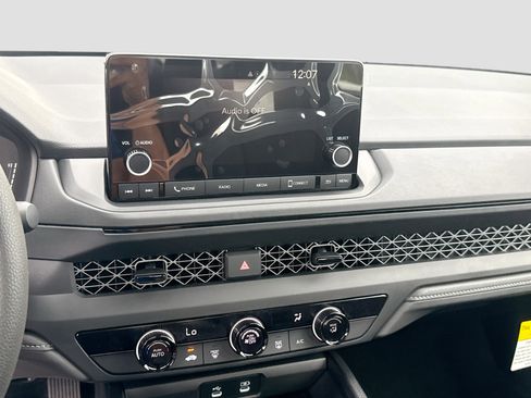 New 2025 Honda Accord LX image 10