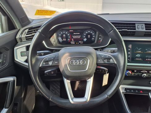 Used 2021 Audi Q3 2.0T Premium w/ 19" Wheel Package image 17