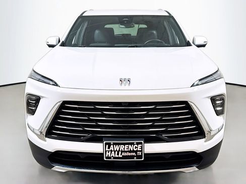 Certified 2025 Buick Enclave Preferred image 2