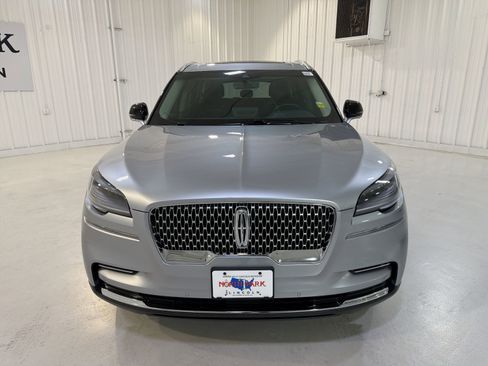 Used 2023 Lincoln Aviator Reserve image 32