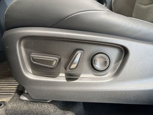 New 2026 Toyota C-HR AWD/4WD image 12