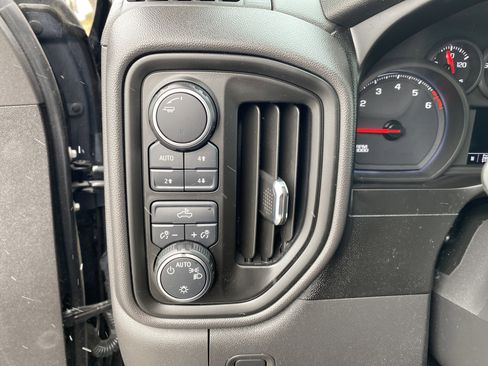 Used 2020 Chevrolet Silverado 1500 Custom Trail Boss w/ Custom Convenience Package image 14