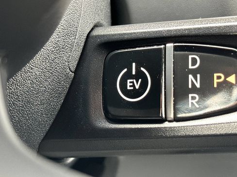 Certified 2024 Kia EV9 Land AWD/4WD image 32