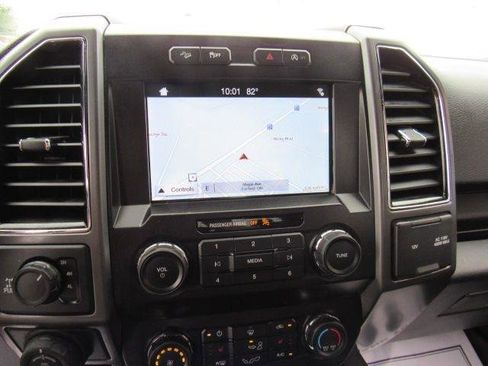Used 2019 Ford F150 XLT w/ Equipment Group 302A Luxury AWD/4WD image 41