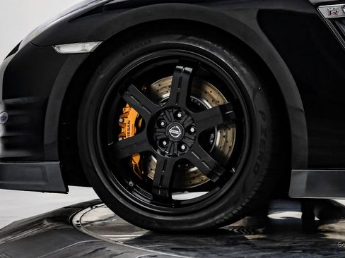 Used 2013 Nissan GT-R Premium image 81