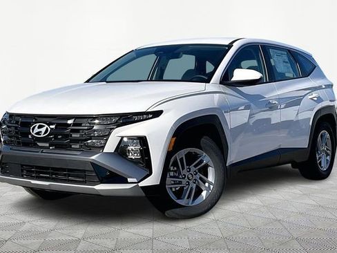 New 2026 Hyundai Tucson SE image 2