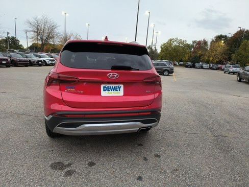 Used 2022 Hyundai Santa Fe SEL w/ Convenience Package image 4