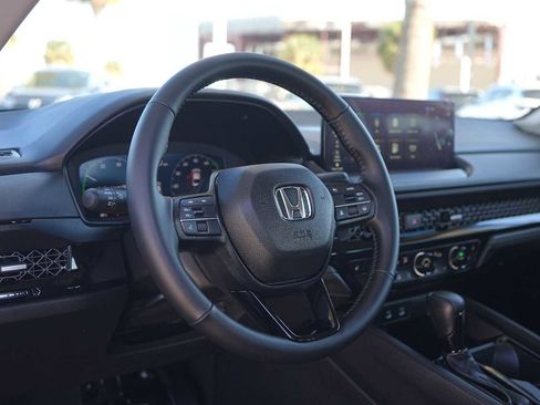 Certified 2025 Honda Accord EX-L image 2