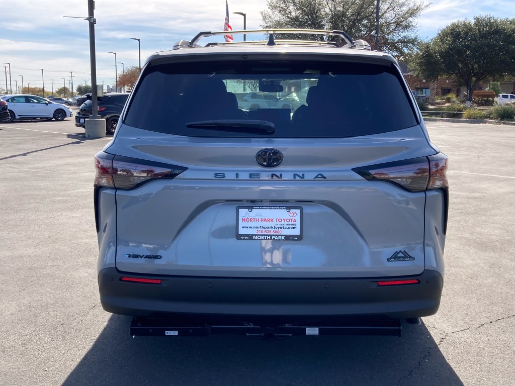 New 2026 Toyota Sienna XLE Woodland Edition AWD/4WD image 6