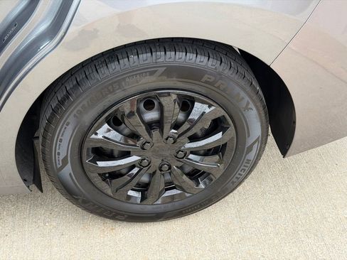 Used 2018 Hyundai Elantra SE w/ Cargo Package FWD image 11