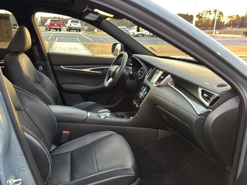 Used 2023 INFINITI QX50 Sport image 10