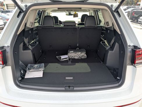 New 2026 Volkswagen Atlas SEL Premium R-Line image 33