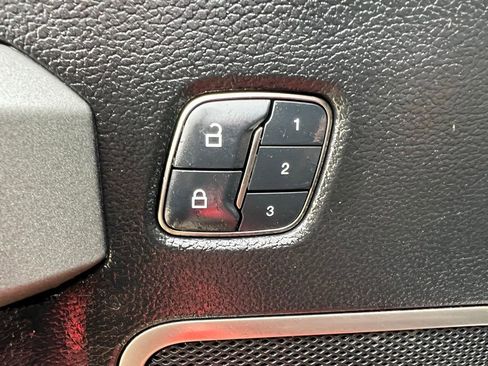 Used 2018 Ford F150 Raptor w/ Equipment Group 802A Luxury image 26