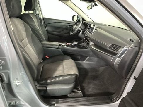 Certified 2026 Nissan Rogue SV w/ Cold Weather Package AWD/4WD image 31