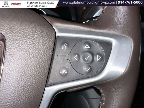 Used 2022 GMC Acadia SLT w/ Preferred Package image 42