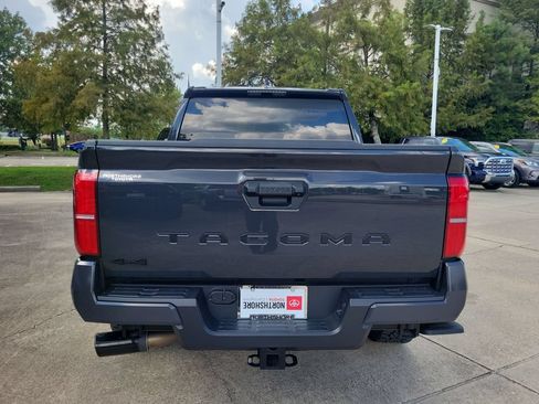 Used 2026 Toyota Tacoma TRD Sport AWD/4WD image 5