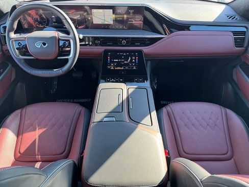 Used 2025 INFINITI QX80 Autograph w/ Autograph Exterior Package image 16