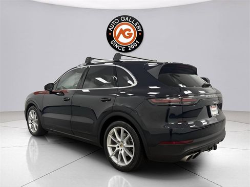 Used 2019 Porsche Cayenne S image 5