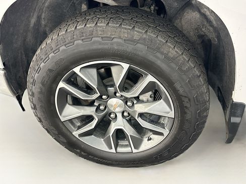 Used 2023 Chevrolet Silverado 1500 LT image 11