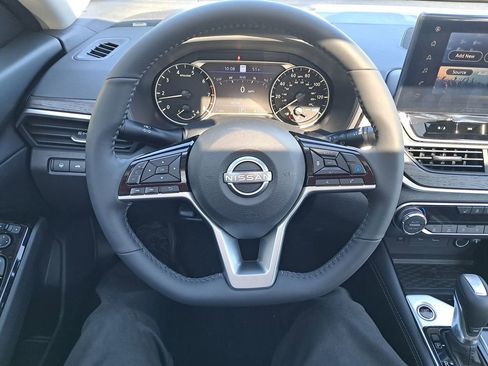 New 2025 Nissan Altima 2.5 SL image 14