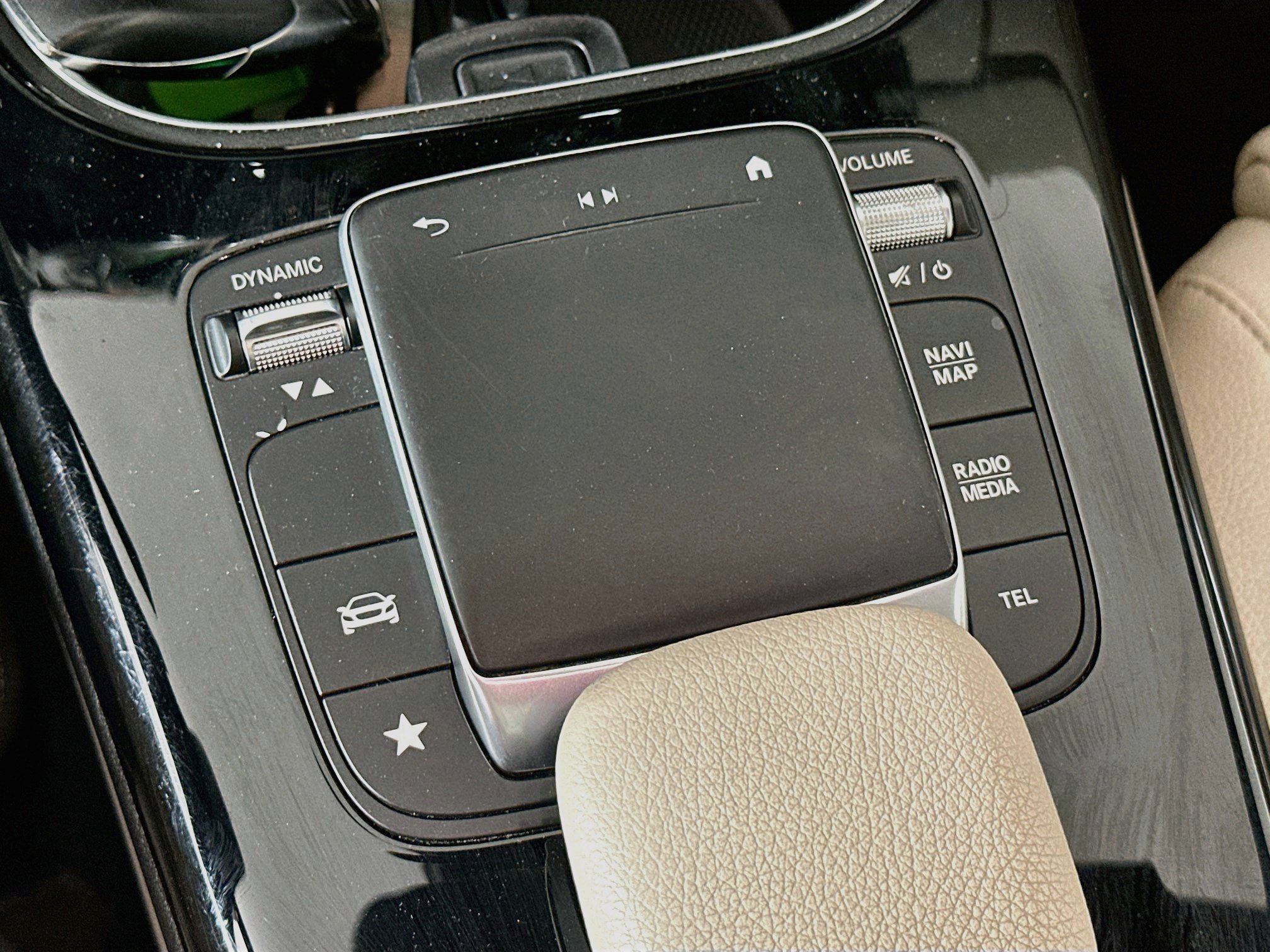 Used 2023 Mercedes-Benz CLA 250 image 25