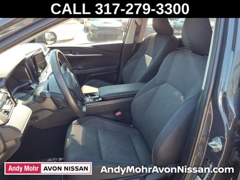 Used 2025 Toyota Camry LE FWD image 16