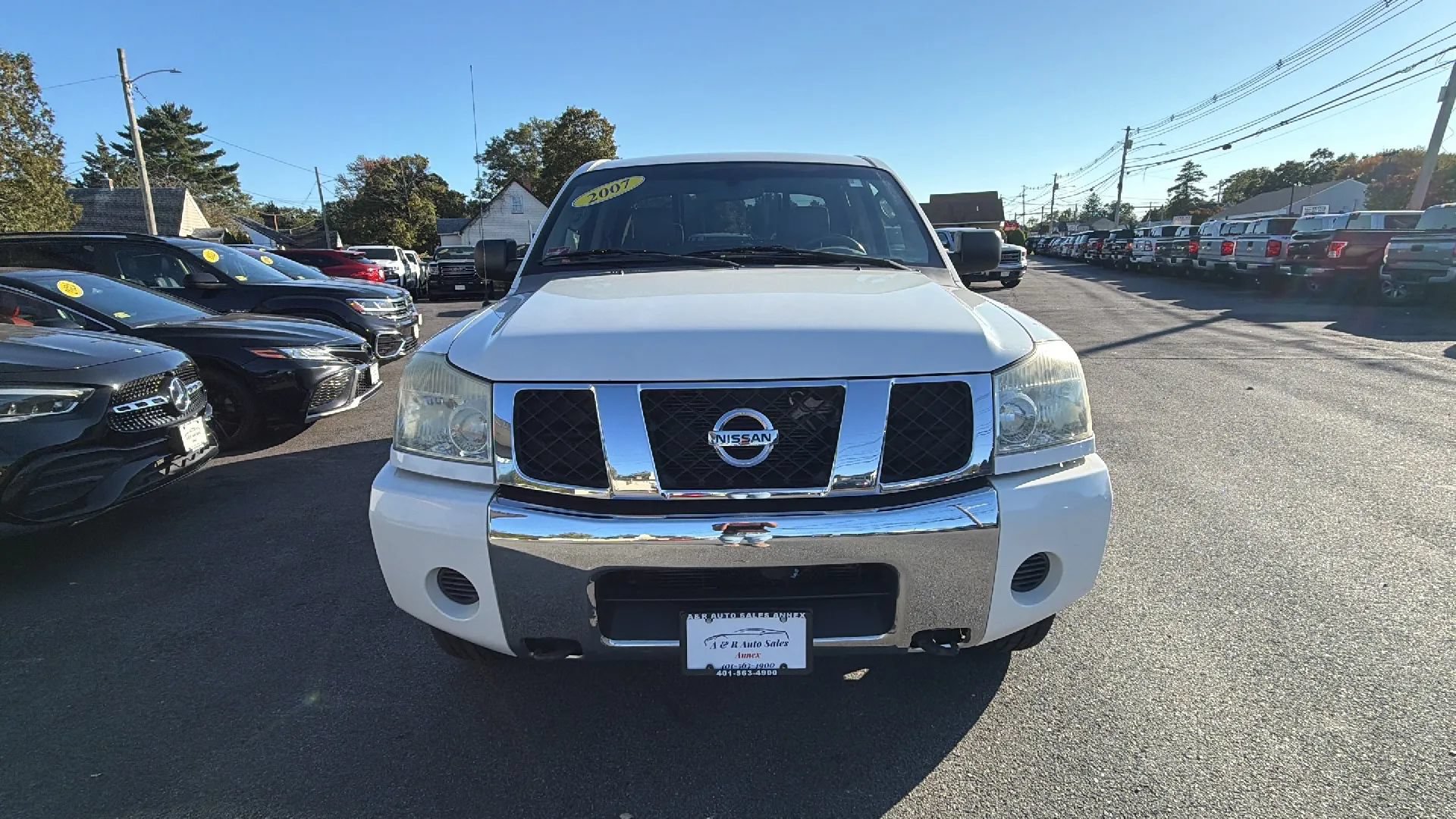 Used 2007 Nissan Titan SE AWD/4WD image 2