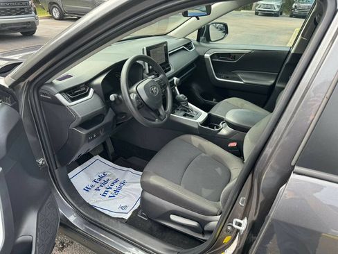 Used 2025 Toyota RAV4 LE FWD image 3