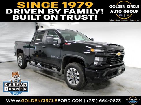 Used 2026 Chevrolet Silverado 2500 Custom w/ Custom Value Package AWD/4WD image 1