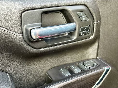 Used 2021 Chevrolet Silverado 1500 LTZ w/ LTZ Premium Package image 17