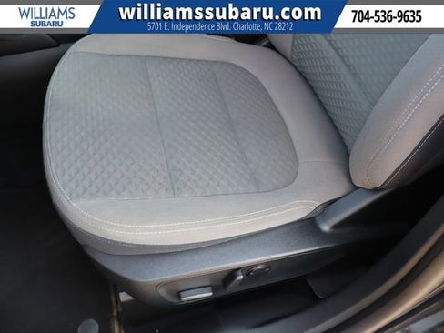 Used 2022 Ford Escape SE w/ SE Sport Appearance Package FWD image 19