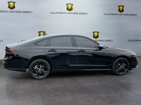 Used 2025 Honda Accord SE image 4