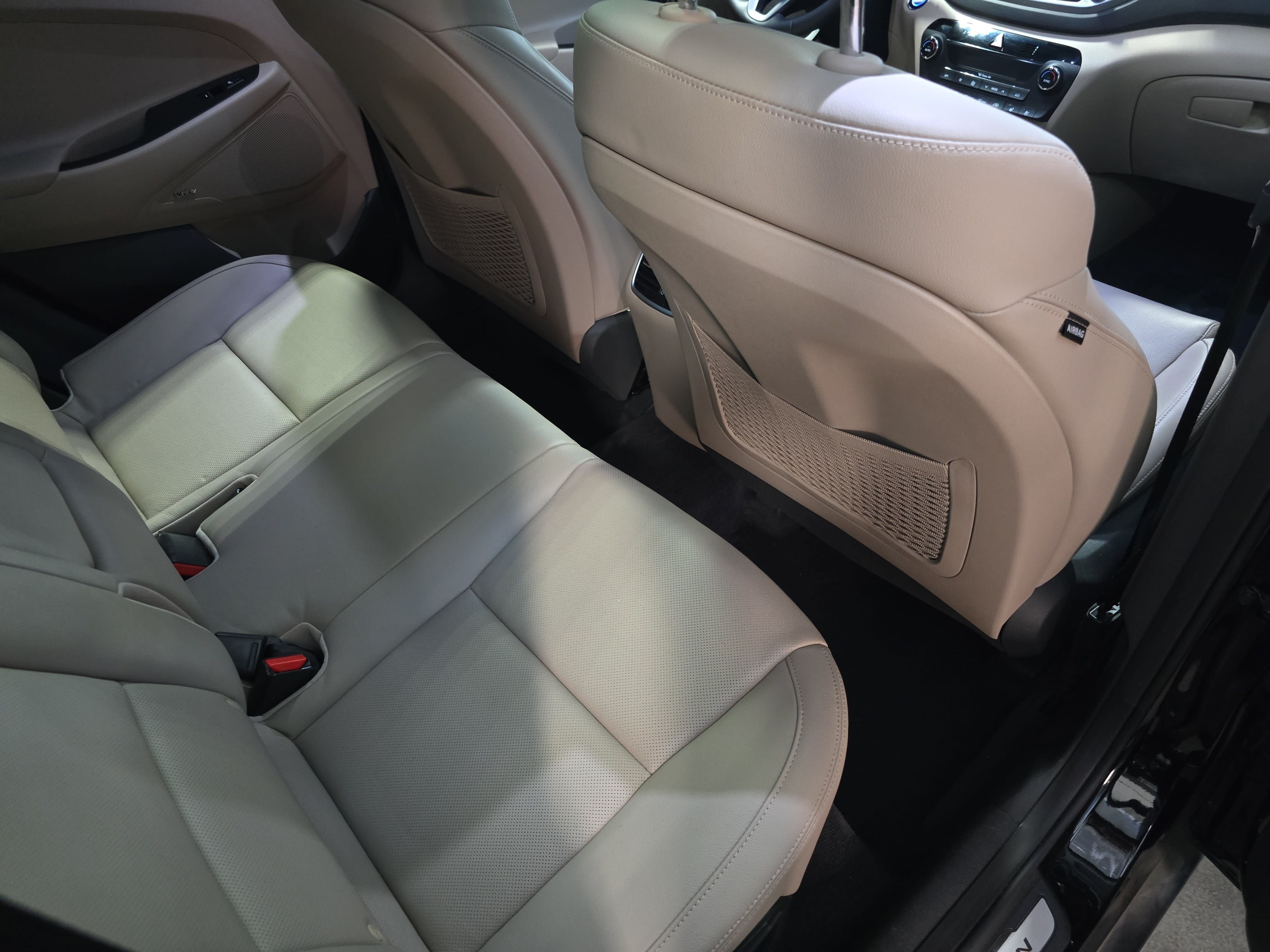 Used 2018 Hyundai Tucson Limited w/ Ultimate Package 02 FWD image 11