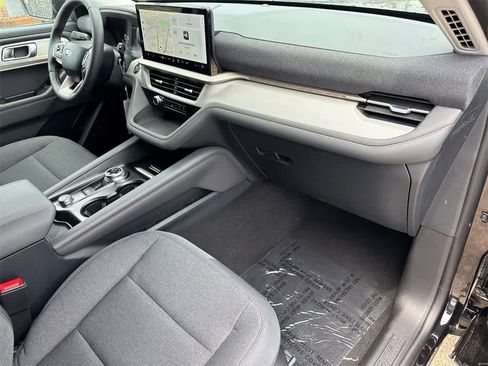 New 2025 Ford Explorer Active image 13