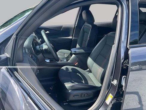 Used 2023 Chevrolet Equinox RS FWD image 7