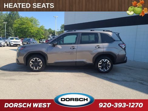 Used 2025 Subaru Forester Premium w/ Convenience Package #1 AWD/4WD image 2