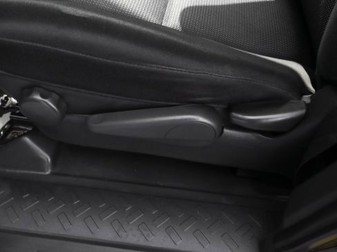 Used 2014 Toyota FJ Cruiser 4WD image 18