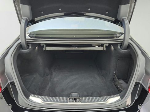 Certified 2025 Mercedes-Benz S 580 4MATIC Sedan image 32