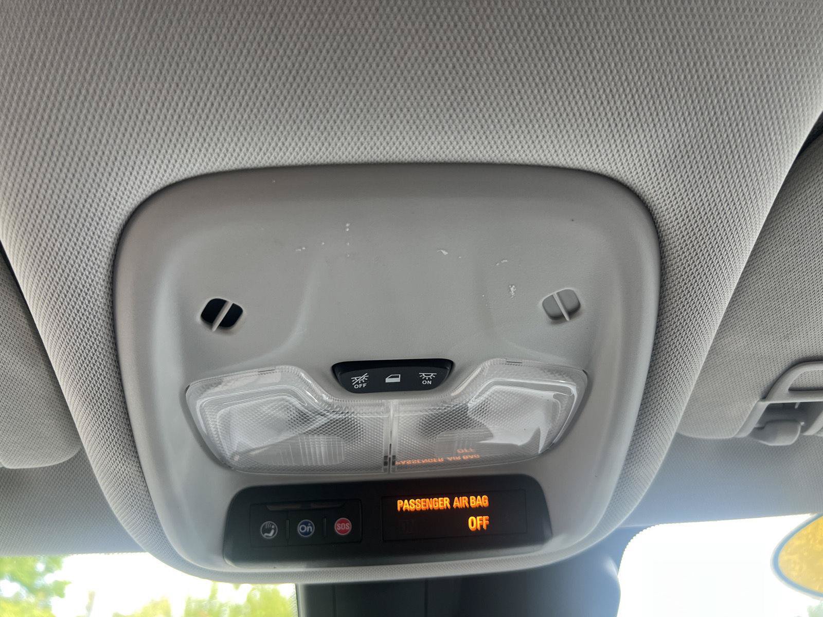 Used 2023 Chevrolet TrailBlazer LT FWD image 28