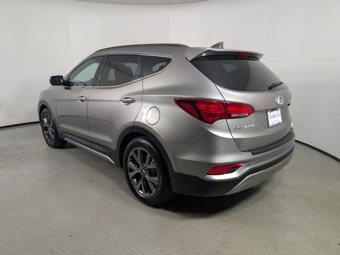 Used 2017 Hyundai Santa Fe Sport image 5