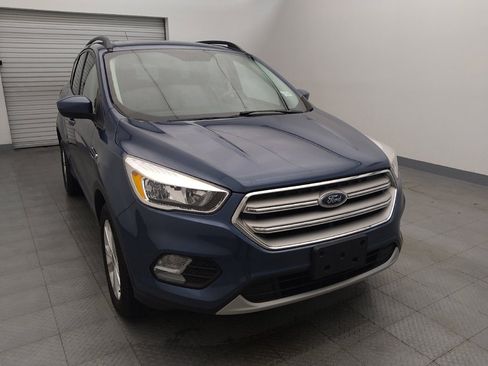 Used 2018 Ford Escape SE image 14
