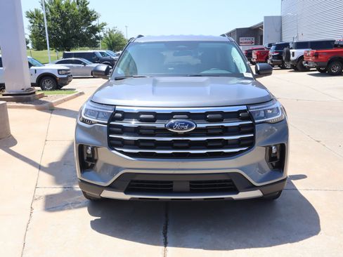 New 2026 Ford Explorer Active w/ Active Comfort Package AWD/4WD image 10