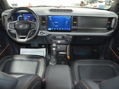 Used 2022 Ford Bronco Badlands image 25
