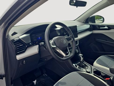 Certified 2025 Volkswagen Taos S AWD/4WD image 16